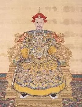 成都元明时期平民墓葬挖了宋代城墙墙脚