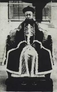 宋美龄这样被士兵占便宜